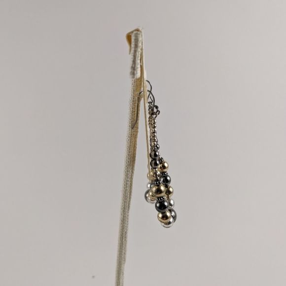 🖤3 for 25🖤Cato Multi Tone Oval Hoop Earrings NWT - Picture 2 of 5